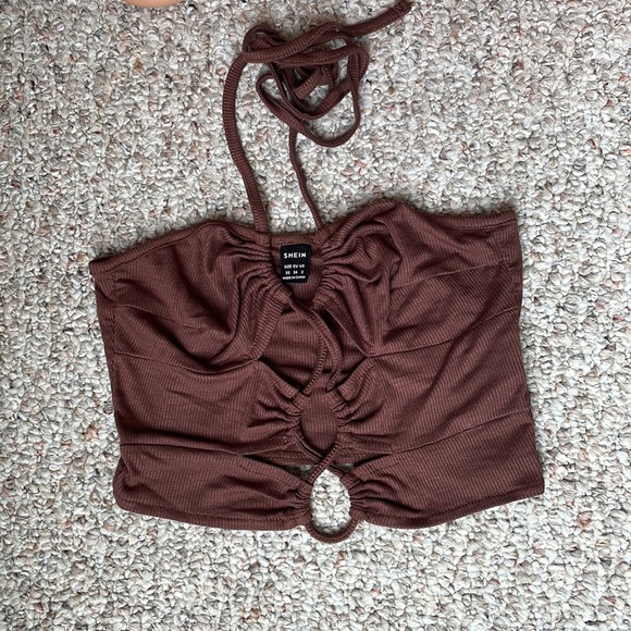 SHEIN Cutout Ruched Tie Back Halter Top - Picture 3 of 4